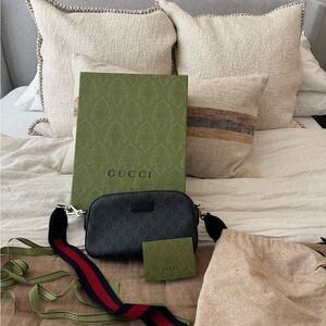 Gucci Black Leather Bag with Red and Blue Strap